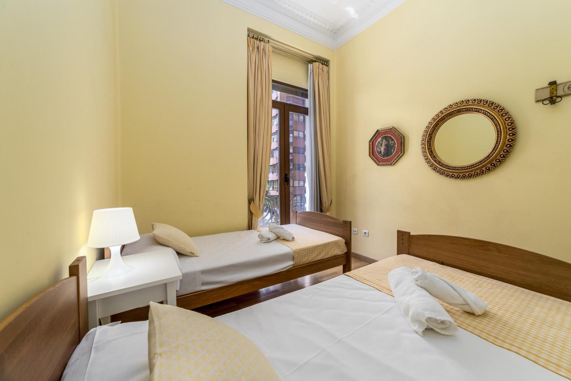 My Loft 4 You Gran Via Valencia Bagian luar foto